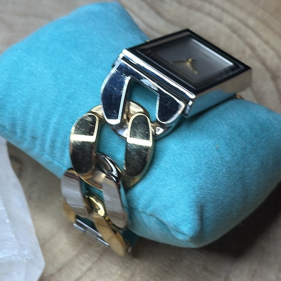 So & Co Gold Chain Band Watch unique 2 toned - Picture 3 of 9